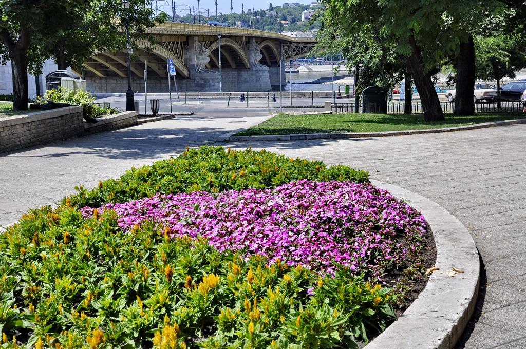 Unique Studio At The Danube With Aircon Budapest Eksteriør bilde